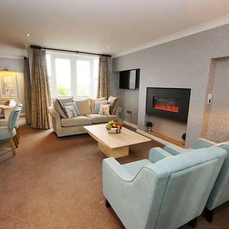 Flannery's Hotel 3*