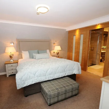 Flannery's Hotel 3*
