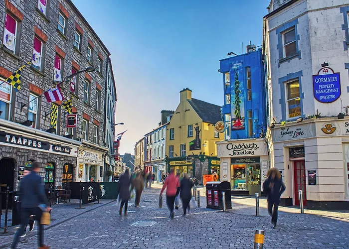 Отель Flannery's