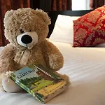 Flannery's Hotel
