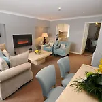 Flannery's Hotel 3*