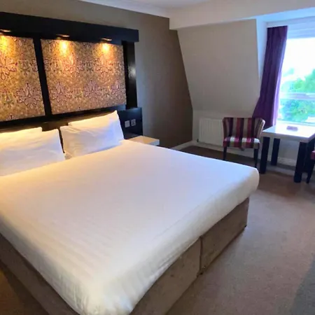 Flannery's 3* Galway